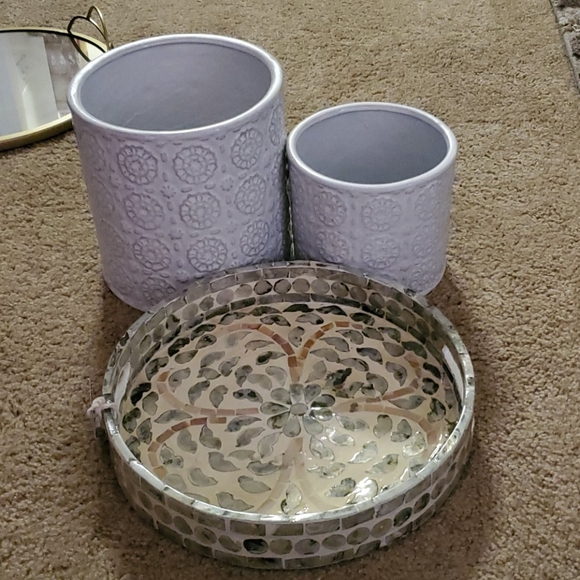 Vases - Picture 4 of 4